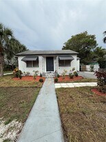 626 37th St in West Palm Beach, FL - Building Photo