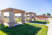 Pacific View - Military Housing in Oceanside, CA - Foto de edificio - Building Photo