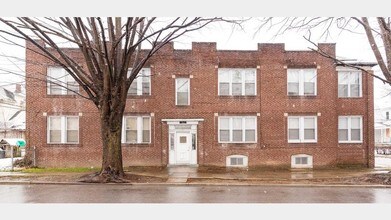 3700 Gwynns Falls Pky in Baltimore, MD - Foto de edificio - Building Photo