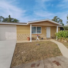 7407 Duke Dr in Hudson, FL - Building Photo - Building Photo