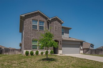 12013 New River Ct in Shenandoah, TX - Building Photo - Building Photo