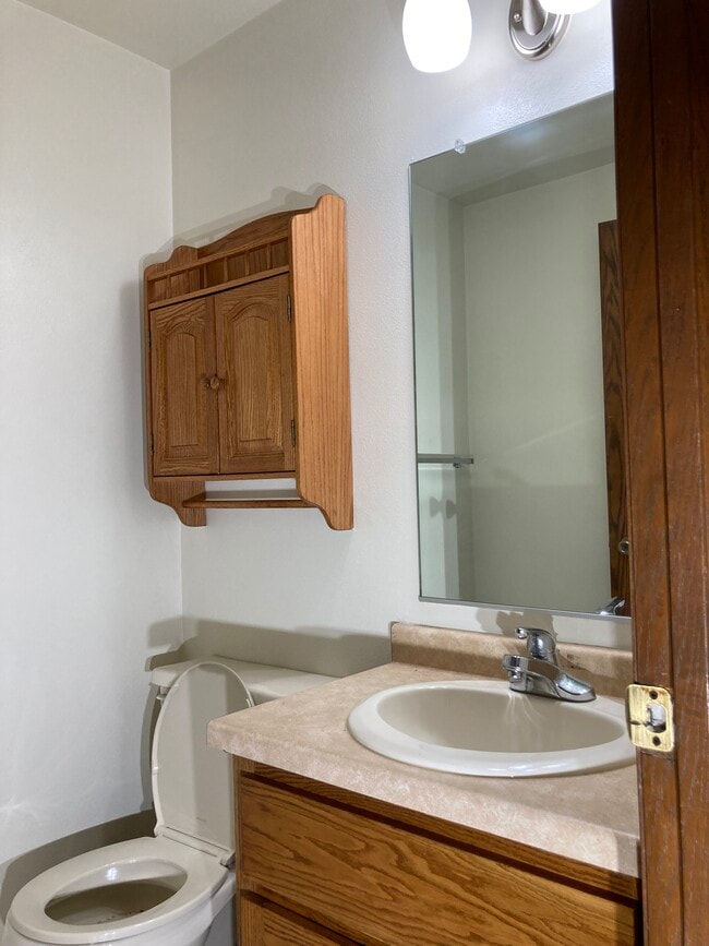 1933 N Whitney Dr in Appleton, WI - Building Photo - Building Photo