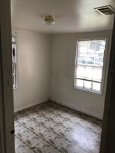 4195 Dallas Ave in Beaumont, TX - Foto de edificio - Building Photo