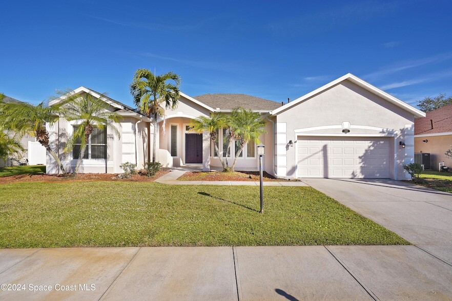 4449 Chastain Dr, Unit 306 in Melbourne, FL - Building Photo