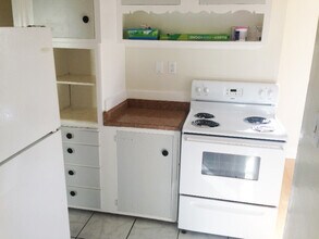 17 Glenn St in Vallejo, CA - Building Photo - Building Photo