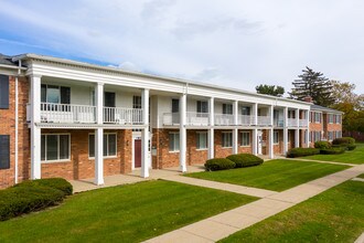 The Haven at Grosse Pointe in Harper Woods, MI - Building Photo - Building Photo