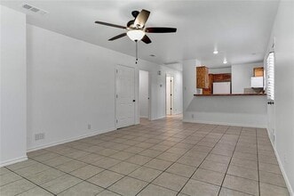 1018 W Coffin St in Denison, TX - Building Photo - Building Photo