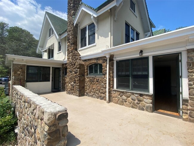 139 S Broadway in Nyack, NY - Building Photo - Building Photo