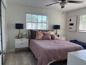 3441 Fairview Dr in Sarasota, FL - Building Photo - Building Photo