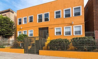 cor420 in Los Angeles, CA - Building Photo