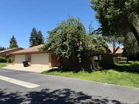 4056 Elmo Loop in Modesto, CA - Building Photo