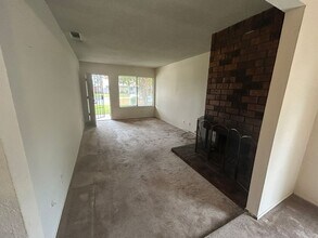 8955 El Oro Plaza Dr in Elk Grove, CA - Building Photo - Building Photo