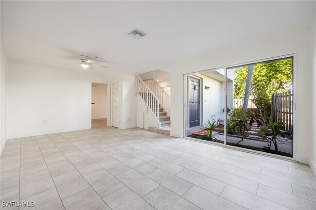 property at 11674 Pointe Cir