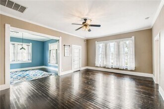 1319 Davis St in Taylor, TX - Building Photo - Building Photo