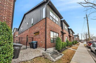 2825 Stanley Ave in Fort Worth, TX - Building Photo - Building Photo