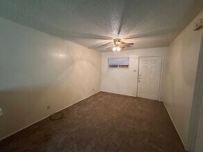 808 Safady Ave in Killeen, TX - Building Photo - Building Photo