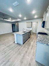 7610 60th St in Lubbock, TX - Building Photo - Building Photo