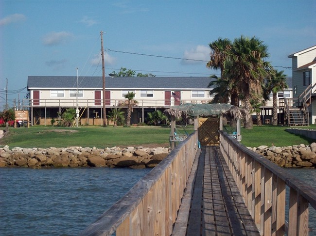 Mandolin Pier