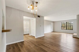 1956 Nicklaus Dr in Tallahassee, FL - Building Photo - Building Photo