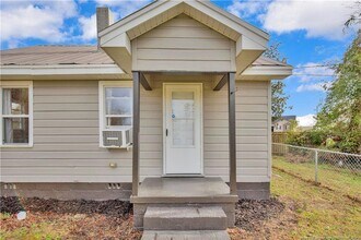 326 Hawley Ln in Fayetteville, NC - Building Photo - Building Photo