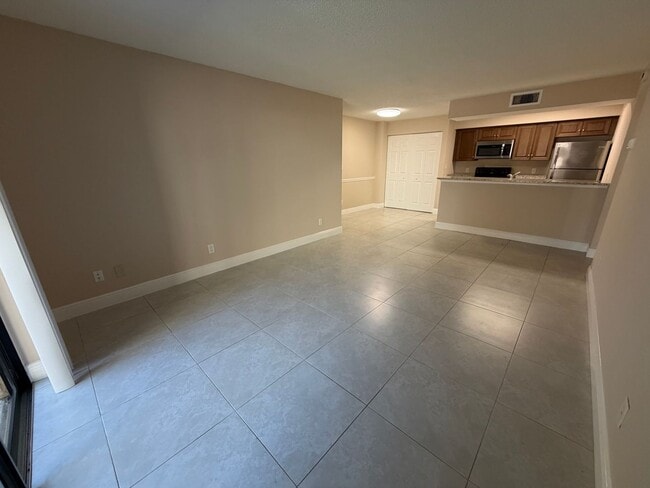 property at 5307 Summerlin Rd