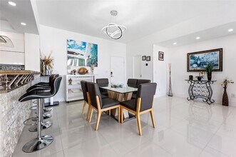 4001 S Ocean Dr in Hollywood, FL - Building Photo - Building Photo