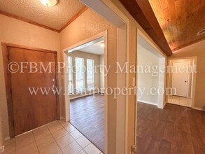 2006 Pleasant Dr in Ennis, TX - Building Photo - Building Photo