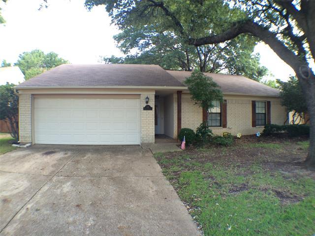 property at 3918 White Oak Ct
