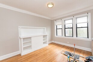 1834 N Humboldt Blvd, Unit 2B in Chicago, IL - Building Photo