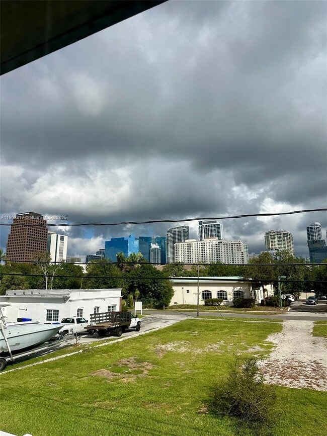 515 SE 9th St in Fort Lauderdale, FL - Foto de edificio - Building Photo