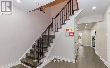 101 Banting Crescent in Brampton, ON - Building Photo - Building Photo