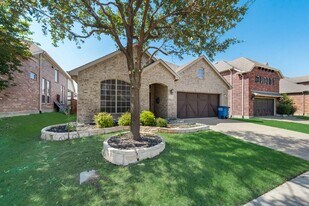 2900 N Umberland Dr in The Colony, TX - Building Photo