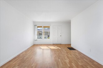4120 Walnut St in Oakland, CA - Foto de edificio - Building Photo
