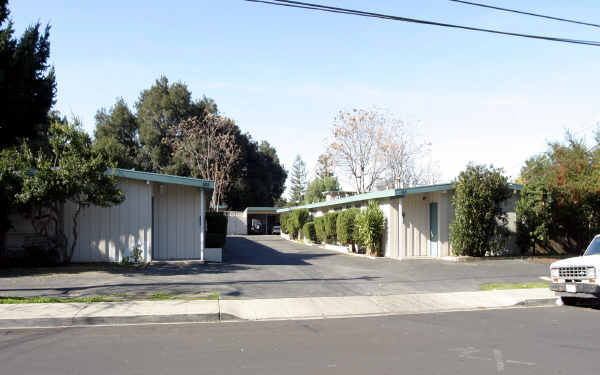 260-262 Higdon Ave in Mountain View, CA - Building Photo - Building Photo