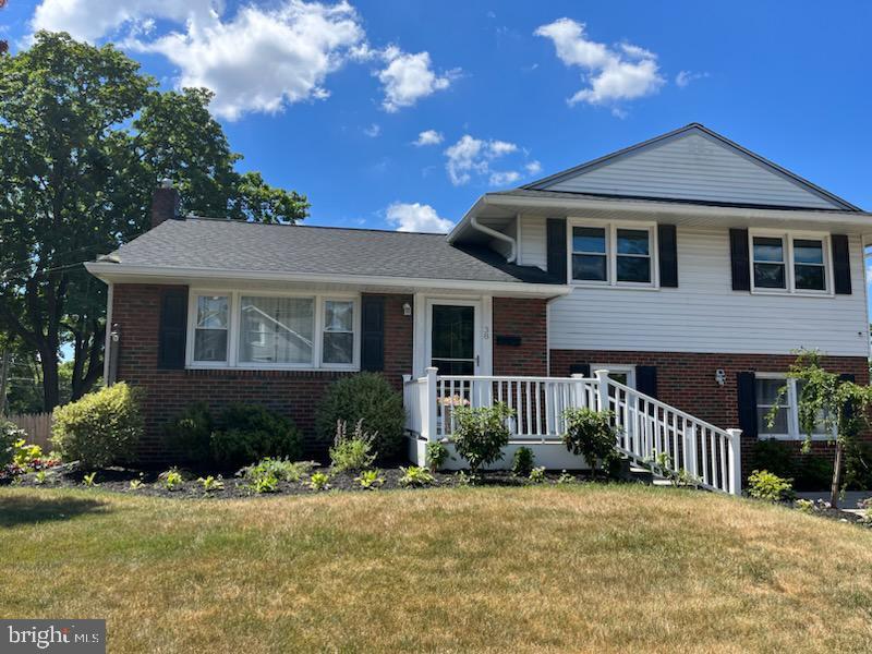 38 5th Ave in Glendora, NJ - Foto de edificio