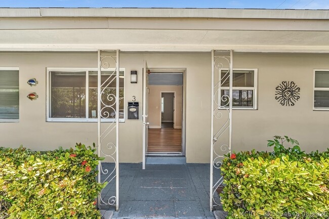 property at 800 Moffett St