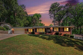 3582 Cloudland Dr in Stone Mountain, GA - Building Photo - Building Photo