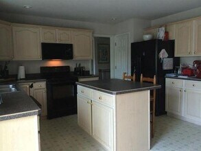560 Forest Hill Dr in Lexington, KY - Building Photo - Building Photo