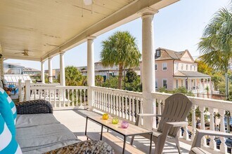 212 Calhoun St in Charleston, SC - Building Photo - Building Photo
