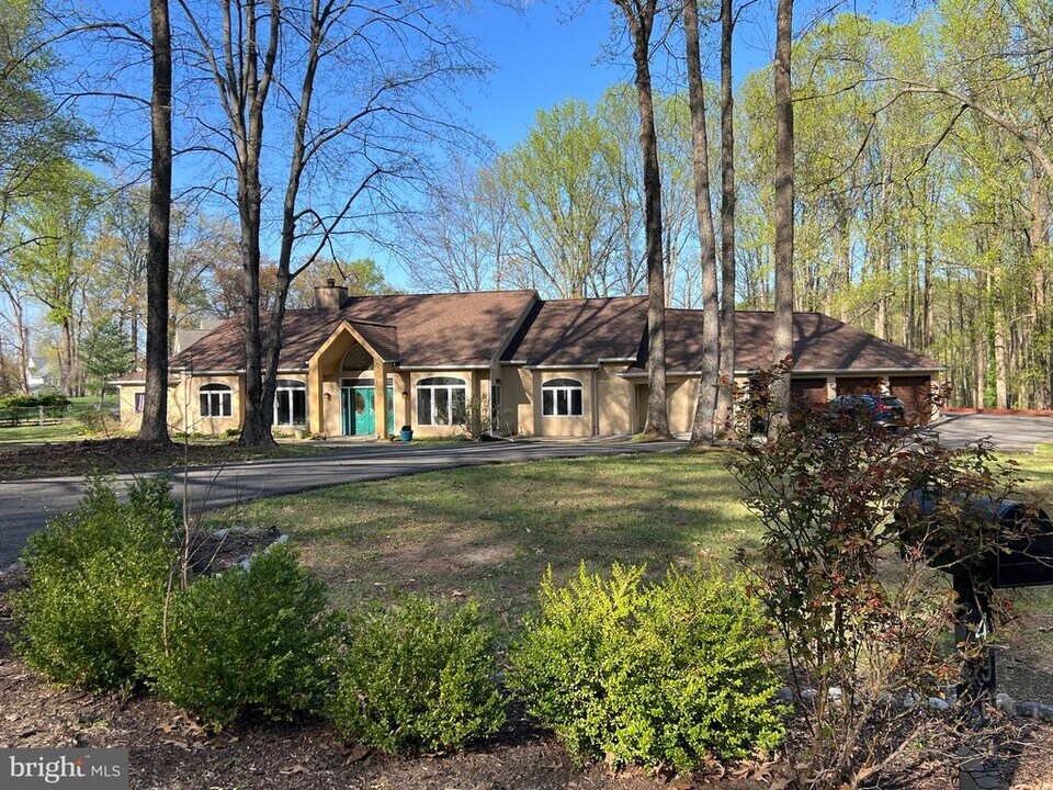 4905 Sundown Cir in Bowie, MD - Building Photo