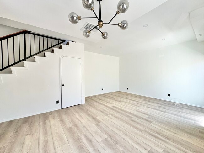 property at 2109 Crenshaw Blvd