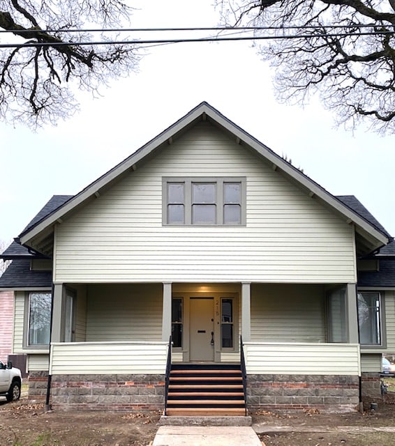 property at 215 14th St SE