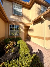 7871 Lake Sawgrass Loop in Ft. Myers, FL - Building Photo - Building Photo