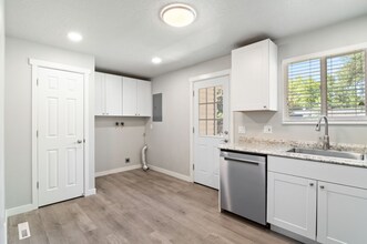 1363 E 4170 S, Unit 1365 in Millcreek, UT - Building Photo - Building Photo