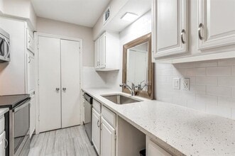 6315 Campbell Rd in Dallas, TX - Building Photo - Building Photo