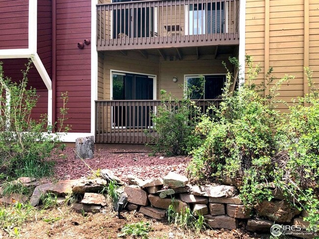 property at 2802 Sundown Ln