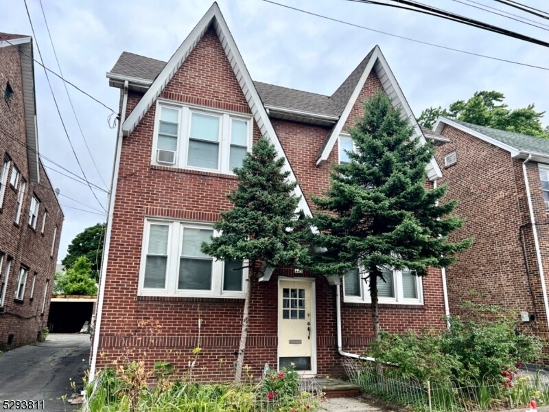 441 Kerrigan Blvd, Unit 1 in Newark, NJ - Building Photo