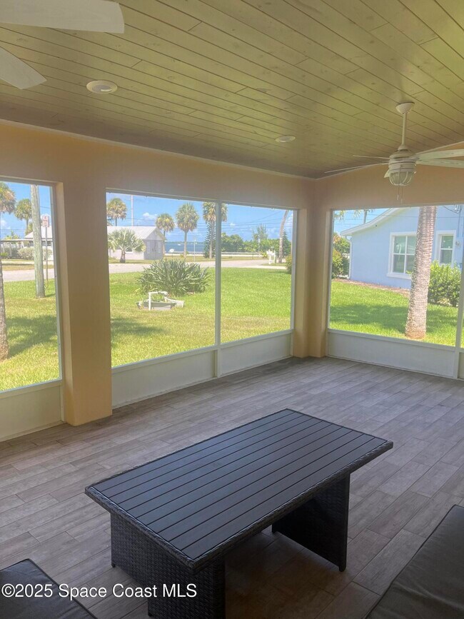 5845 Garretts Rd in Micco, FL - Building Photo - Building Photo