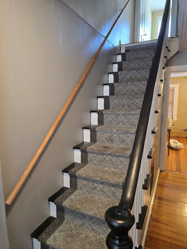 10 Forest St, Unit 10 in Whitinsville, MA - Building Photo - Building Photo