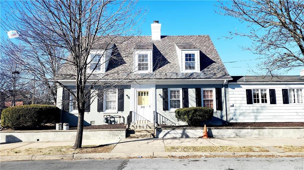 928 Linden St in Bethlehem, PA - Building Photo